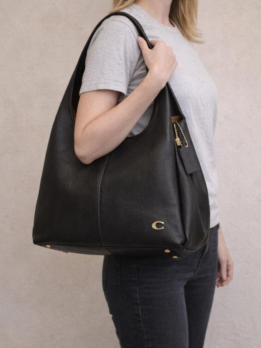 Coach Women’s Lana Large Leather Shoulder Bag - Brass/Black - Picture 5 of 8
